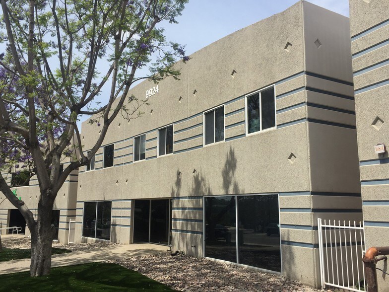 Primary Photo Of 9924 Mesa Rim Rd, San Diego Research And Development For Lease