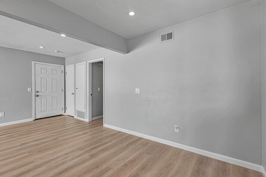 More Photos Of 477 Greendale Way, San Jose Apartments For Sale