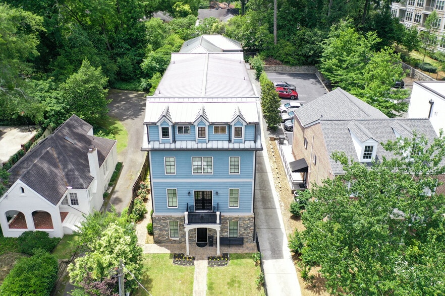 More Photos Of 2972 Lookout Pl NE, Atlanta Office Residential For Sale