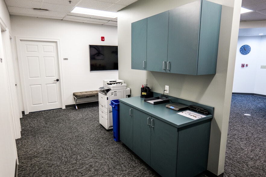 More Photos Of 20 Jackson Dr, Cranford Office For Lease