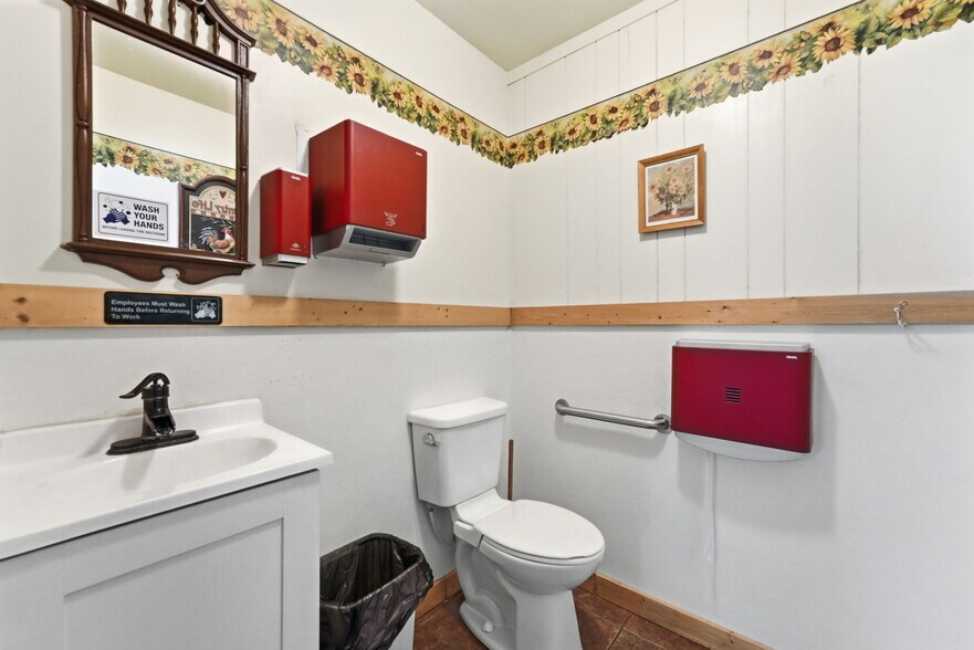 More Photos Of 409 US-71 W, Clarissa Restaurant For Sale