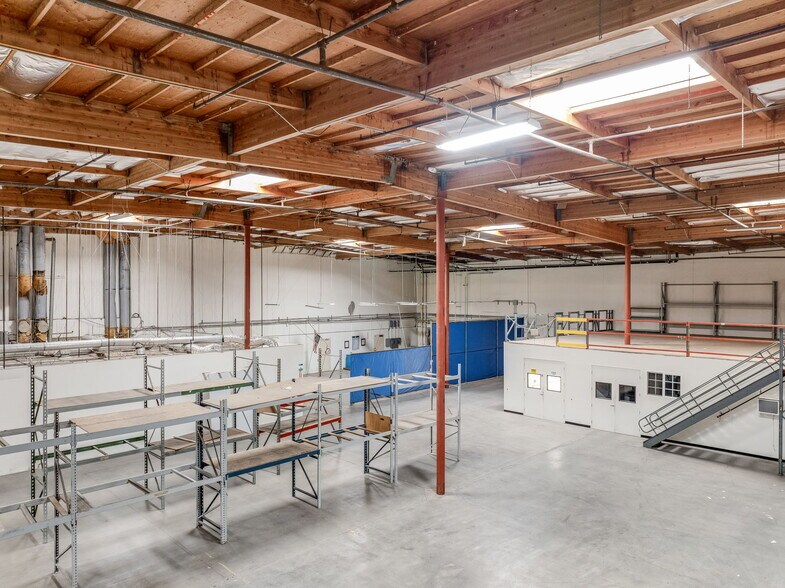 More Photos Of 21 Morgan, Irvine Warehouse For Lease