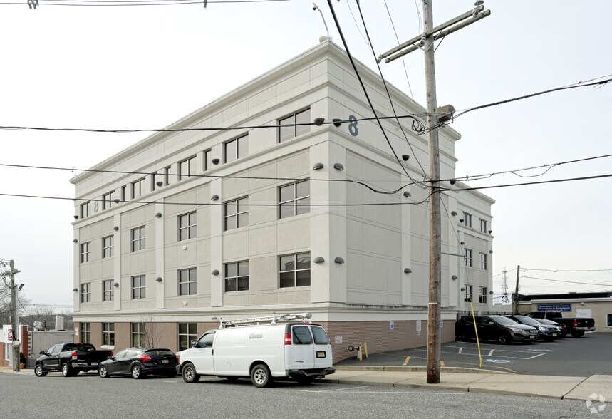 More Photos Of 8 Robbins St, Toms River Office For Lease
