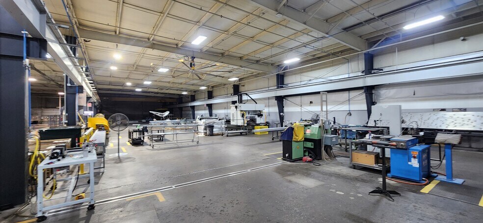 More Photos Of 205 E Walker Rd, Saint Johns Manufacturing For Sale