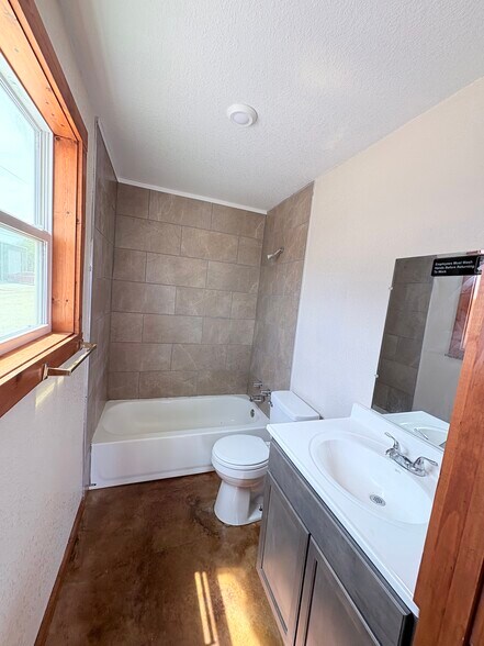 More Photos Of 3980 Old Lorena Rd, Lorena Office For Lease