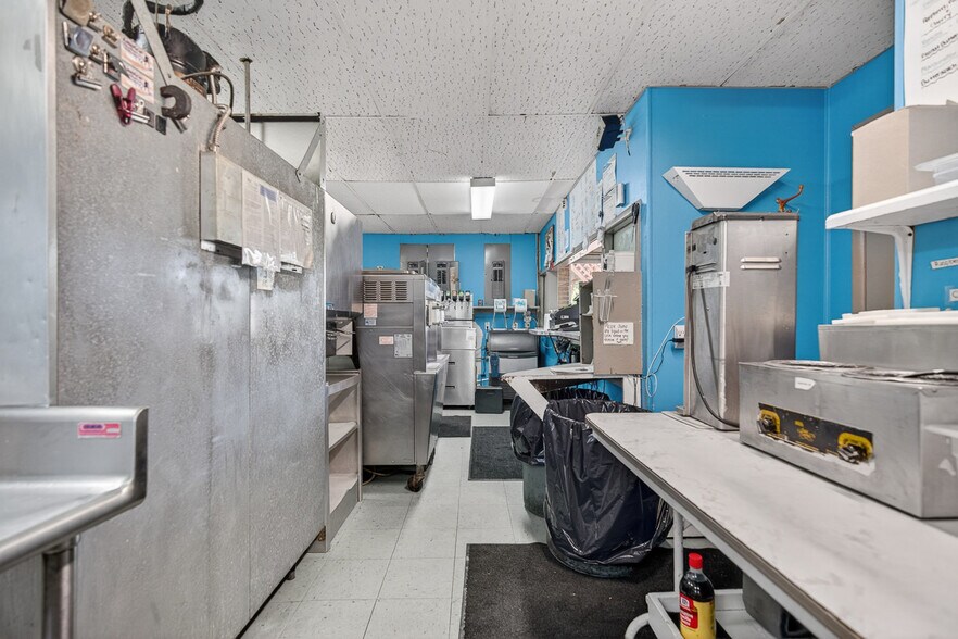 More Photos Of 60200 Southgate Rd, Byesville General Retail For Sale