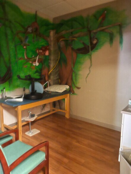 More Photos Of , Merced Office For Sale