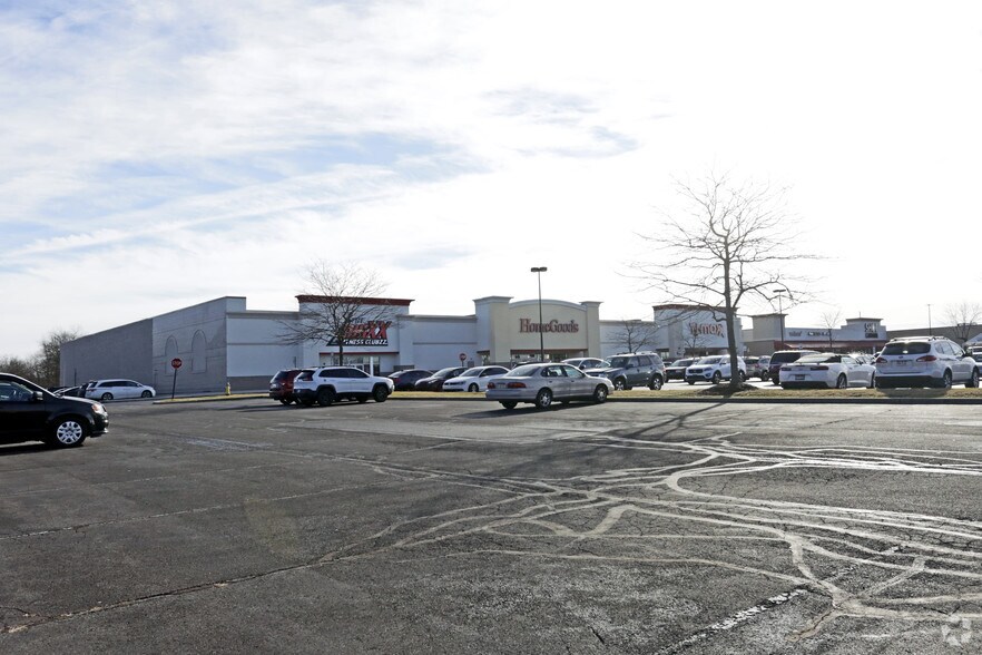 More Photos Of 195-225 NW West End Blvd, Quakertown Unknown For Lease