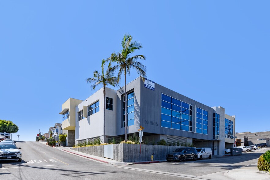 More Photos Of 601 Cypress Ave, Hermosa Beach Light Distribution For Lease