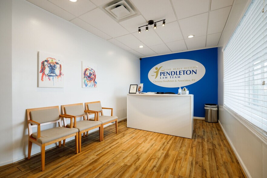 More Photos Of 2825 S Crater Rd, Petersburg Storefront Retail Office For Sale