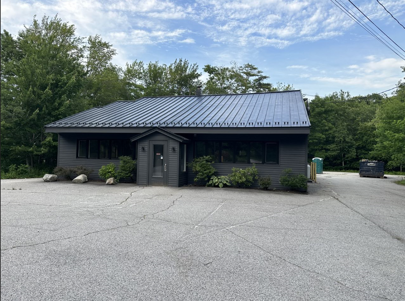 Primary Photo Of 233 US Route 1, Yarmouth Restaurant For Sale