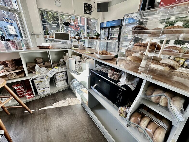 More Photos Of 229 Mill St, Greenwich General Retail For Sale