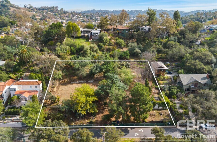 More Photos Of 1104-1114 Oak Grove Dr, Los Angeles Land For Sale