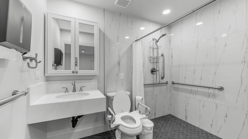 More Photos Of Cactus Rd & 101 Fwy, Scottsdale Continuing Care Retirement Community For Sale