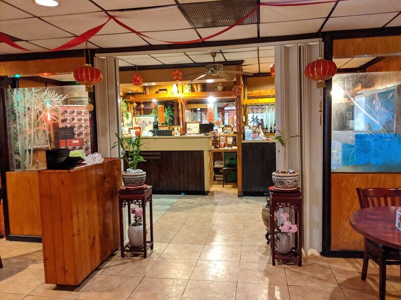 More Photos Of 1224 NE 163rd St, North Miami Beach Storefront Retail Office For Sale