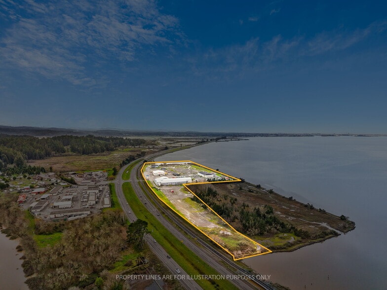More Photos Of 4051-4061 N Highway 101, Eureka Warehouse For Sale