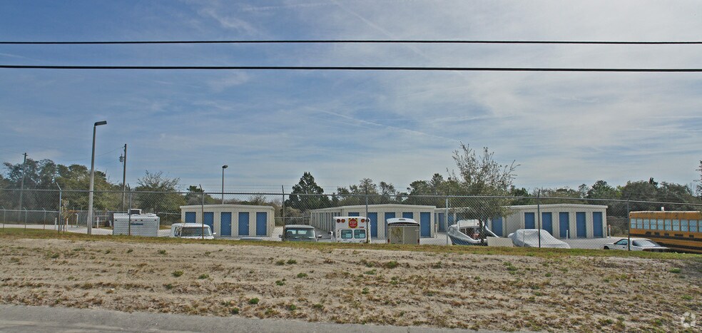 More Photos Of 9832 Osceola Dr, Brooksville Self Storage For Sale