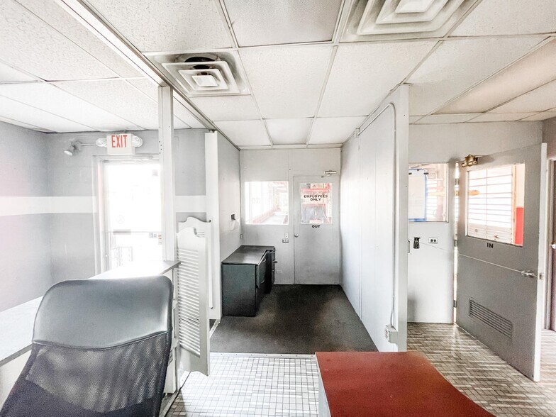 1030 Ave, Sidney, OH 45365 Retail For Lease