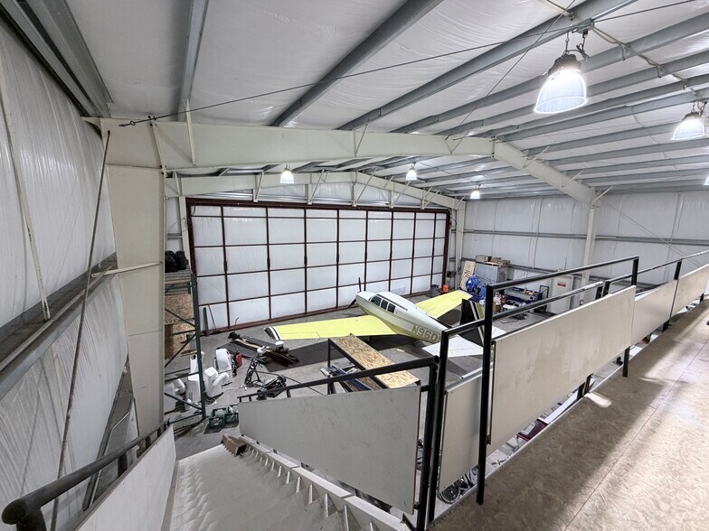 More Photos Of 2545 Aerial Way SE, Salem Warehouse For Sale
