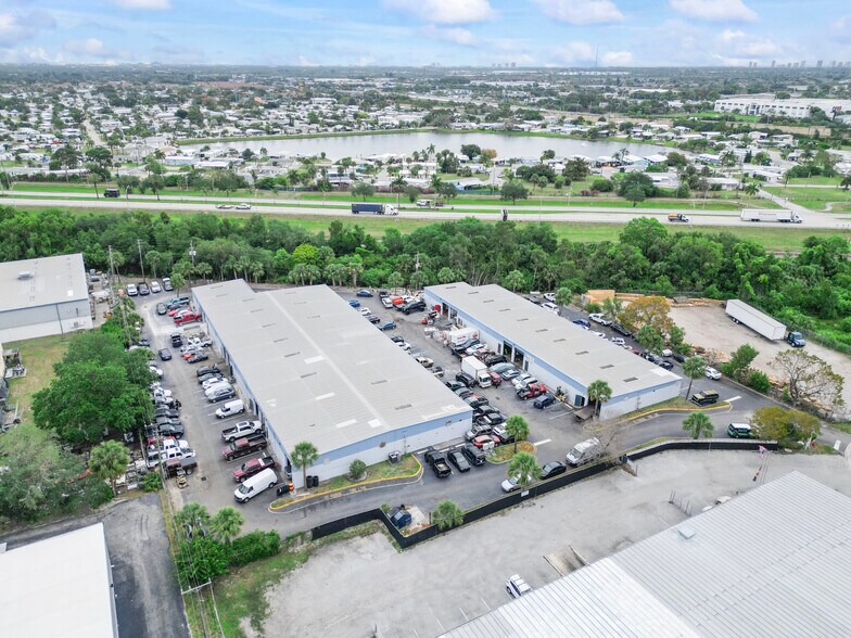 More Photos Of 6677 42nd Ter N, West Palm Beach Warehouse For Lease