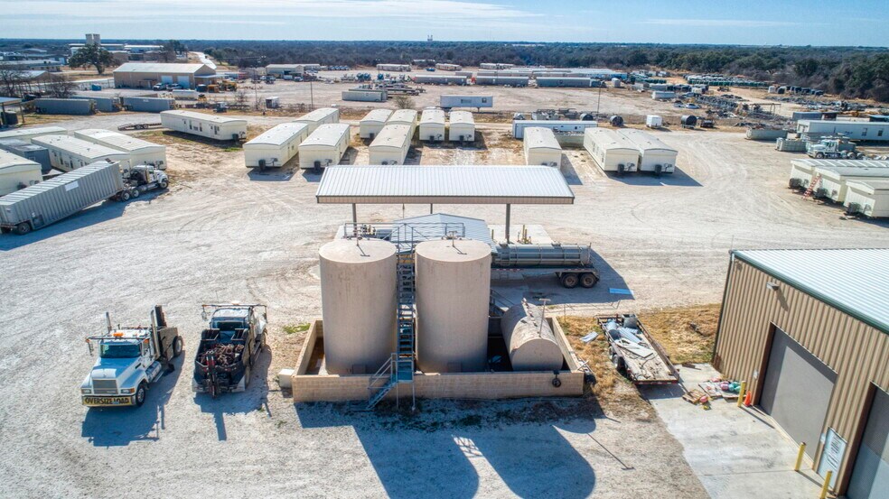 More Photos Of 40 Corgey Rd, Pleasanton Light Manufacturing For Sale