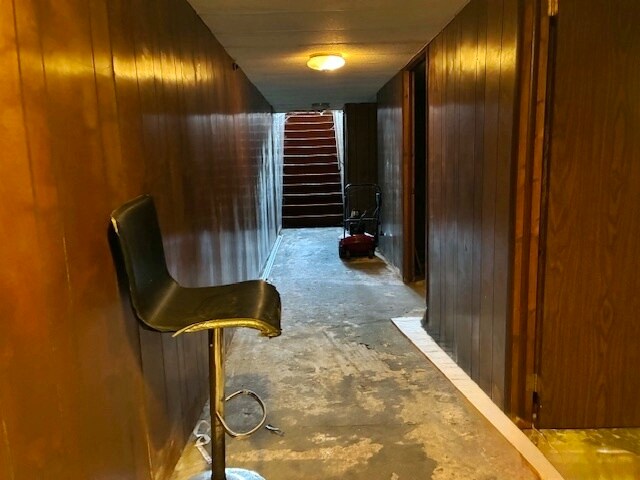 More Photos Of 444 S Central Ave, Marshfield Flex For Sale