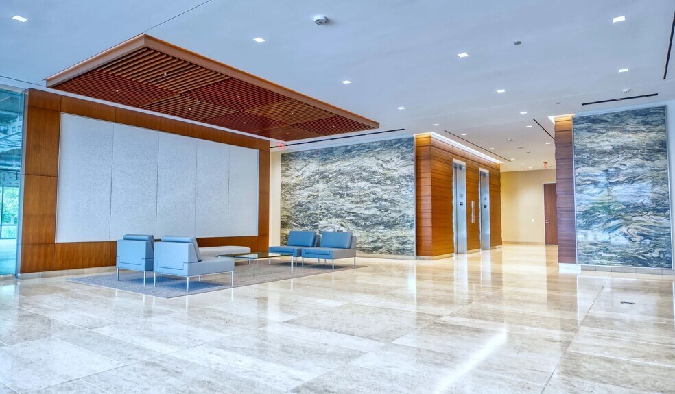 More Photos Of 9709 Lakeside Blvd, The Woodlands Office For Lease