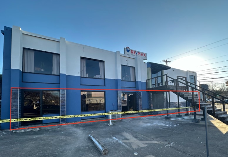 More Photos Of 5025 Burnet Rd, Austin General Retail For Lease