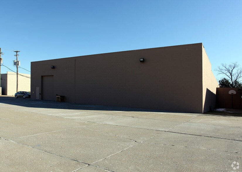 More Photos Of 31751 Research Park Dr, Madison Heights Light Manufacturing For Sale