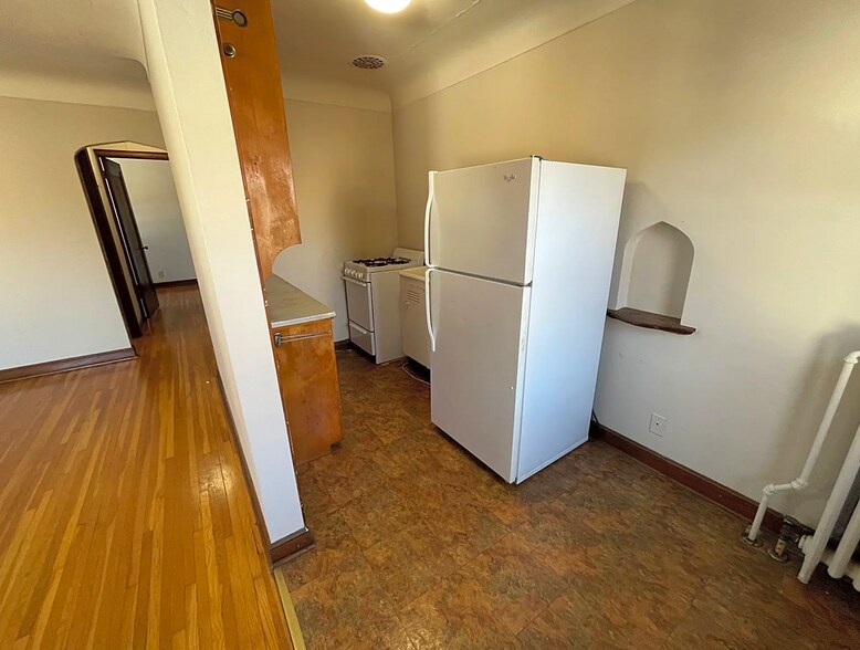 More Photos Of 1631 Charles Ave, Saint Paul Apartments For Sale