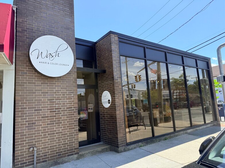 Primary Photo Of 30 Main St, Port Washington Storefront For Lease