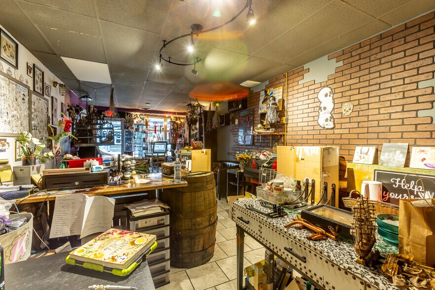 More Photos Of 749-755 E Warrington Ave, Pittsburgh General Retail For Lease