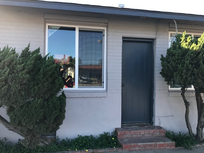 More Photos Of 909 N Broadway, Santa Maria Hotel For Sale