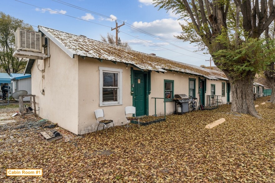 More Photos Of 110 Washington St, Huntington Hospitality For Sale