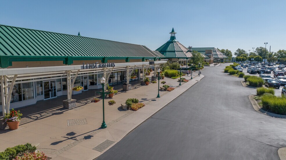 More Photos Of 190-245 Lexington Green Cir, Lexington Unknown For Lease