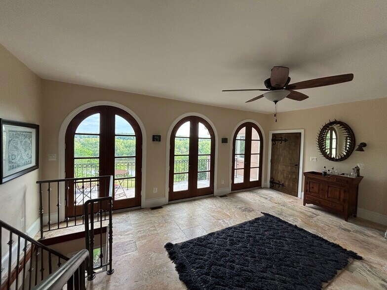 More Photos Of 11500 Springridge Rd, Potomac Specialty For Sale