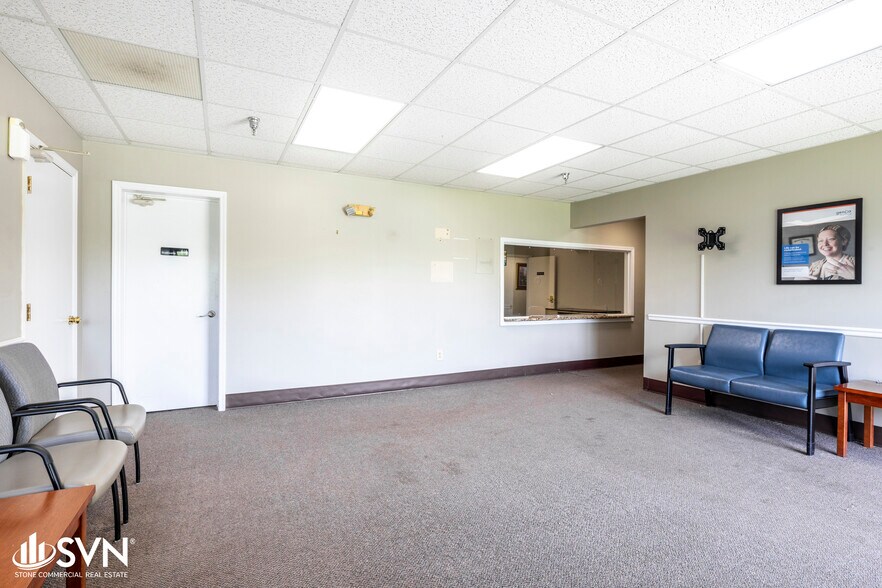 More Photos Of 650 High St, Danville Office For Sale