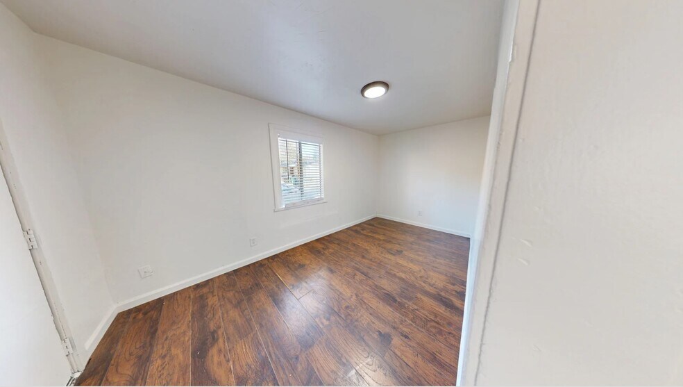 More Photos Of 2715 Twin View Blvd, Shasta Lake Multifamily For Sale