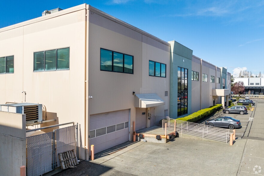 More Photos Of 2811 S 102nd St, Tukwila Office For Lease
