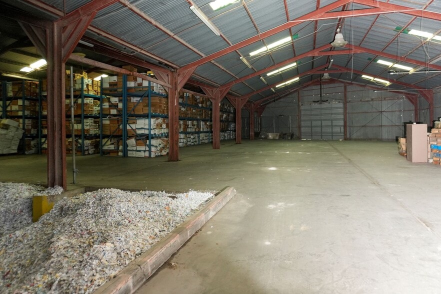 More Photos Of 2249 Lipan St, Corpus Christi Industrial For Sale