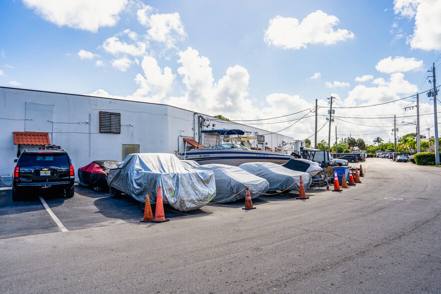 More Photos Of 1800-1812 SW 7th Ave, Pompano Beach Warehouse For Sale