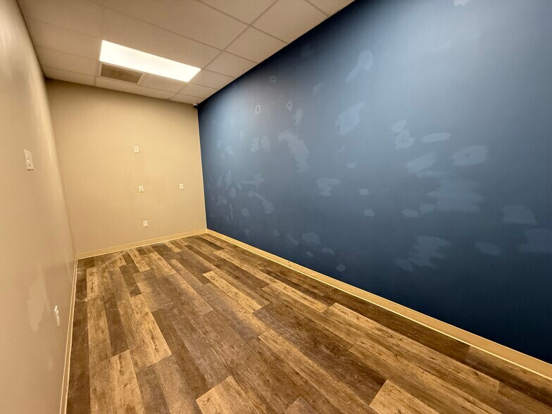 More Photos Of 4206-4238 St Lawrence dr, New Port Richey General Retail For Lease