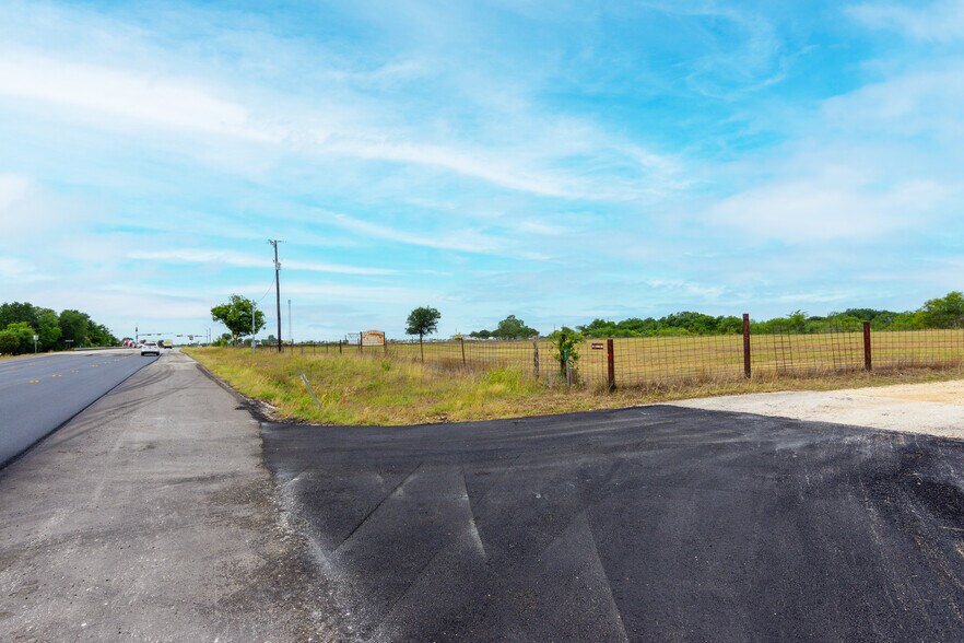 More Photos Of 0 Hwy 21, Uhland Land For Sale