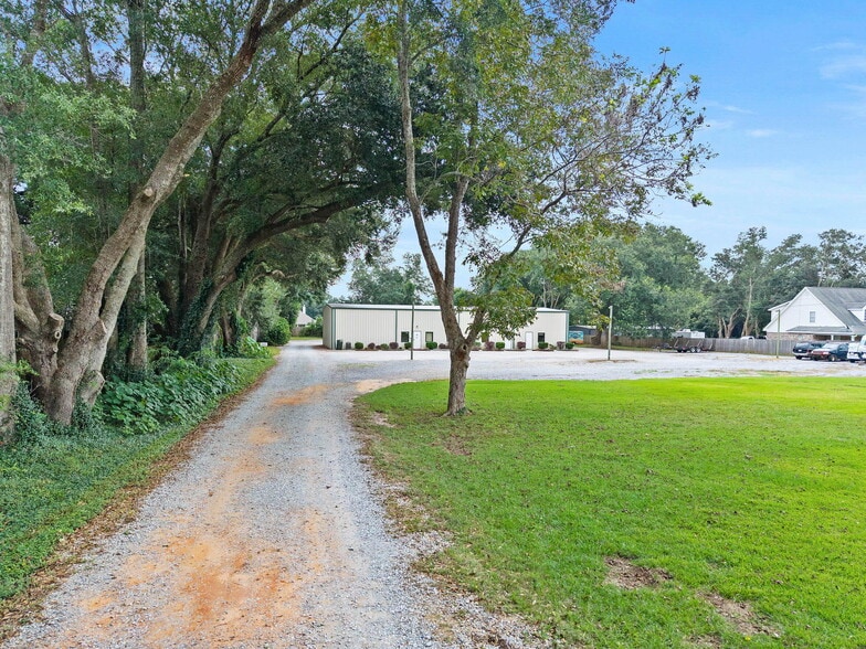 More Photos Of 19786 State Highway 181, Fairhope Specialty For Sale