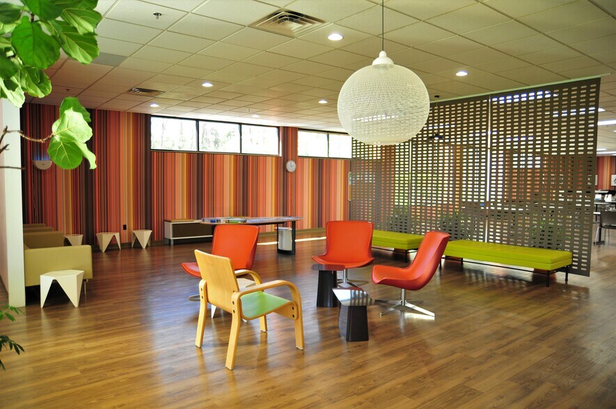 More Photos Of 5091 Louise Drive, Mechanicsburg Office For Lease