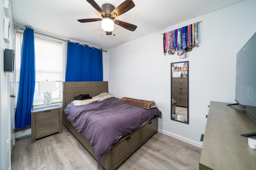 More Photos Of 103-105 Devon St, Kearny Apartments For Sale