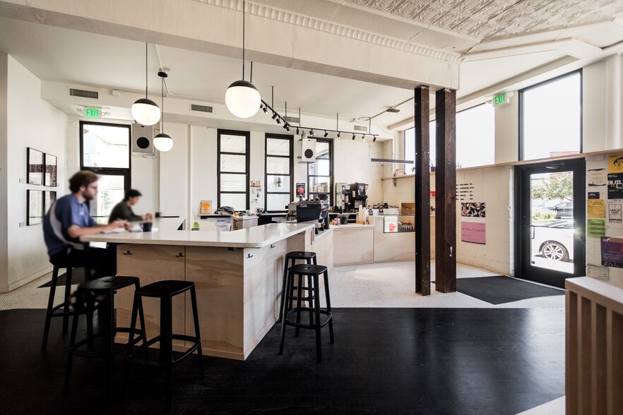 More Photos Of 1494 Gratiot Ave, Detroit Storefront Retail Residential For Sale