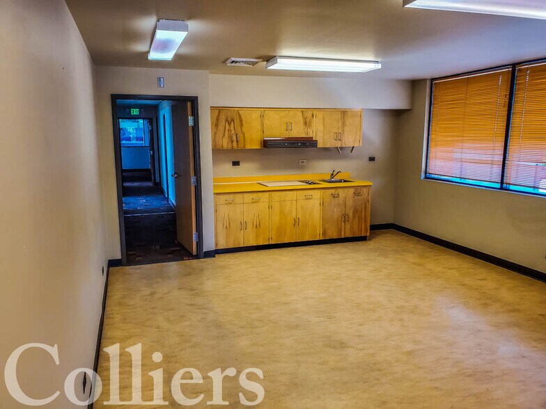 More Photos Of 1111 S Broadway Ave, Boise Office For Sale