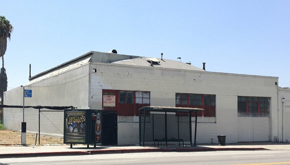 Primary Photo Of 2824 N Main St, Los Angeles Manufacturing For Sale