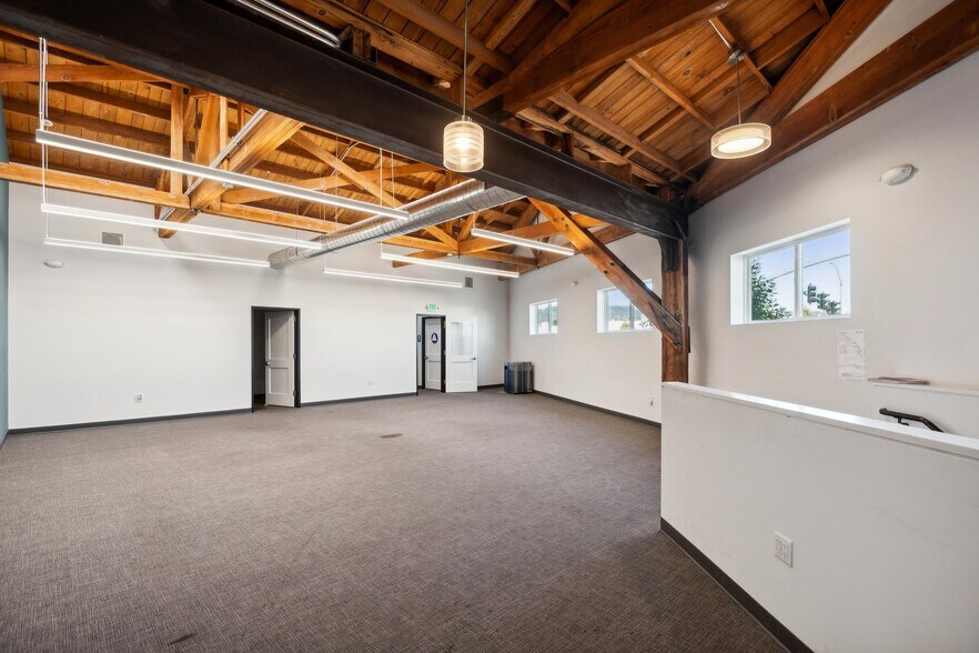 More Photos Of 1000 Calcot Pl, Oakland Warehouse For Lease